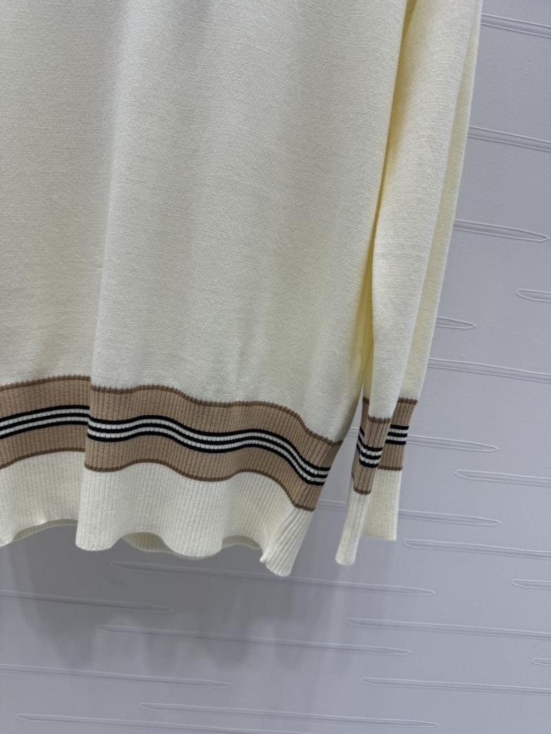 Burberry Sweaters